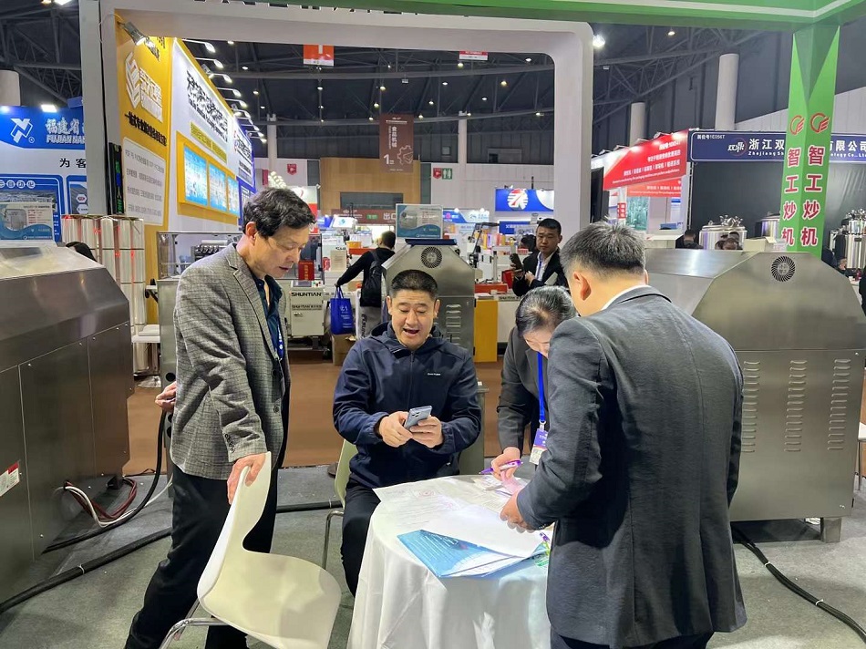 許昌智工小型炒貨機